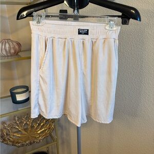 Never Mind Pithy Ribbed Lounge Shorts Women’s Medium Cream Ivory Pockets